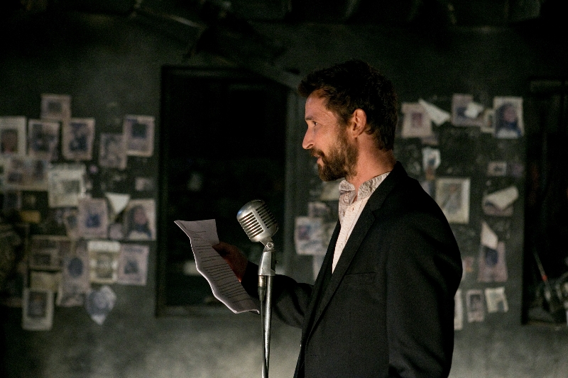 Noah Wyle in FALLING SKIES - Episode 3.03 - Badlands