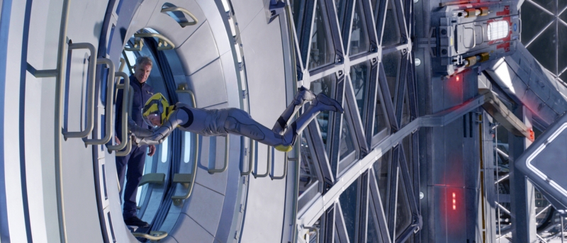 Asa Butterfield and Hailey Steinfeld in Ender's Game (2013) Movie Image